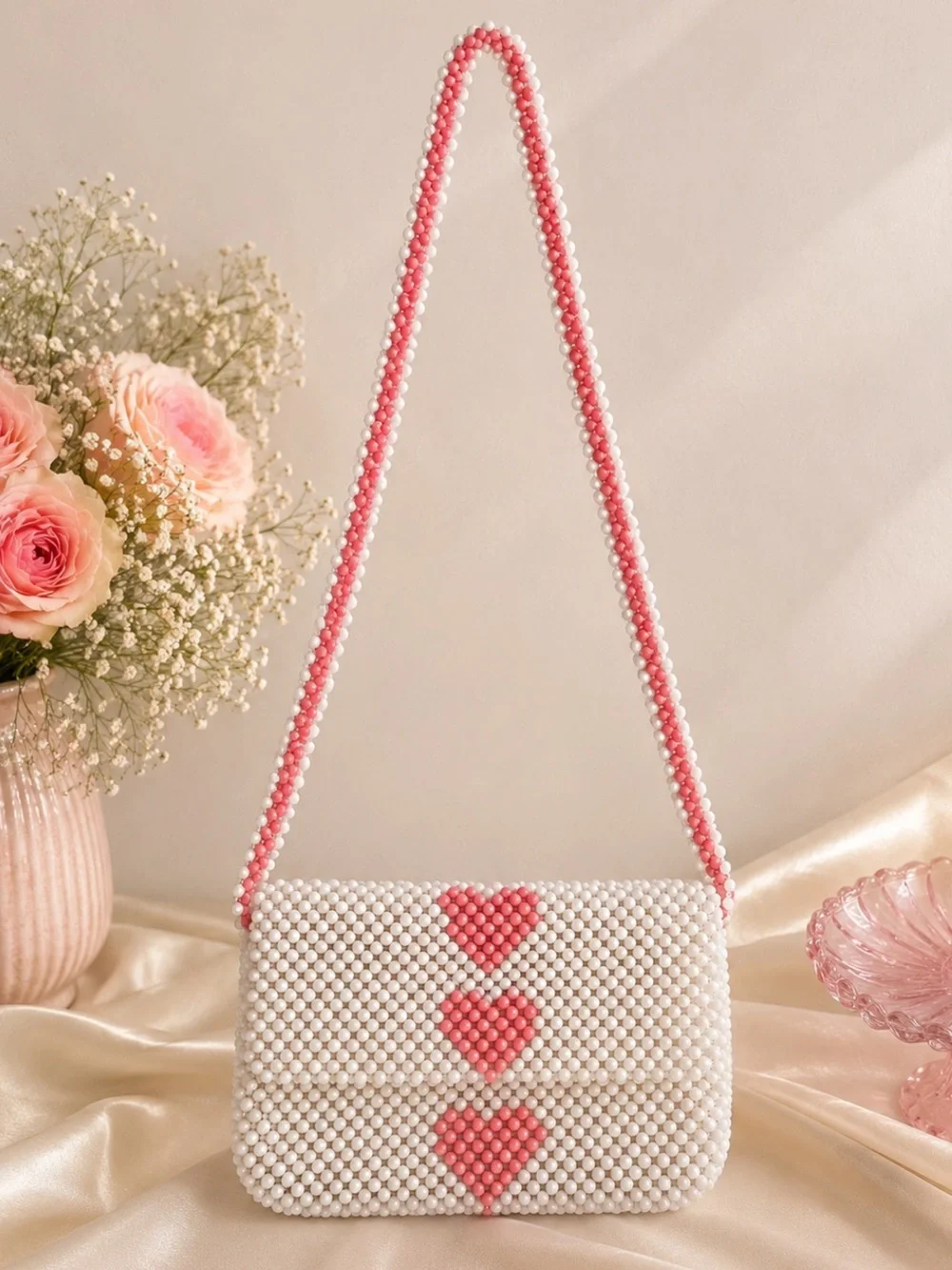 Isaac Mizrahi New York Beaded Heart Shoulder Bag Y2K White Purse 38786